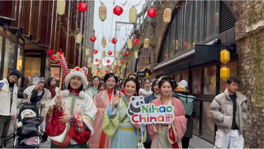 云南一咖啡店推出蚂蚱拿铁,白小姐四肖选肖期期准,最新核心解答落实_iosV13.47